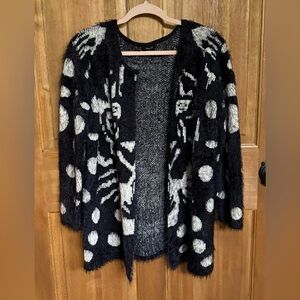 Verty Black and White Eyelash Cardigan Sweater‎ M/L